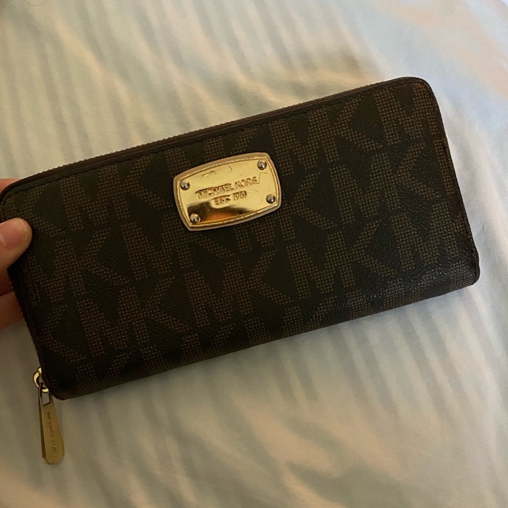 Michael Kors wallet